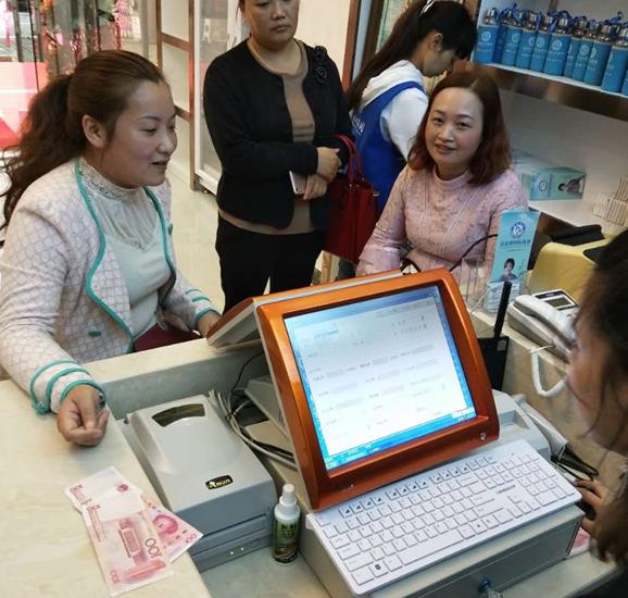 石家莊干洗店設(shè)備在哪里購買?可以看看潔希亞