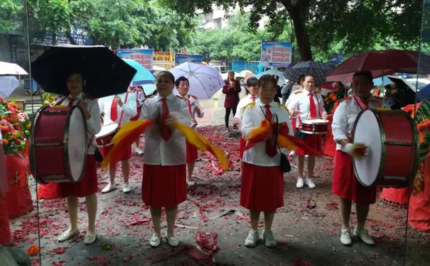 干洗店行業(yè)如何 行業(yè)前景受到很多人的青睞